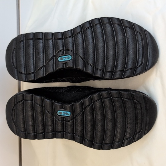 Women’s Bzees Glimmer Washable Slip-On Shoes - Black - Size 8 W NWOB - Picture 9 of 10